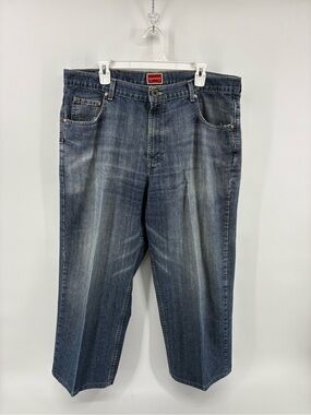Tommy Hilfiger Men’s Blue Washed Straight-Leg Jeans
SIZE 40X34